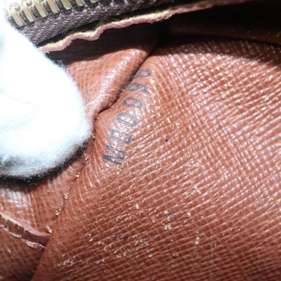 LOUIS VUITTON Monogram Trocadero 27 Shoulder Bag - Picture 14 of 16